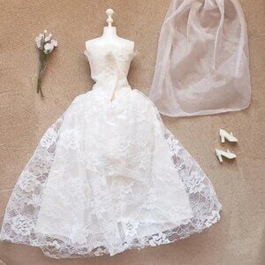 Vintage 1980s 90s Barbie doll wedding dress